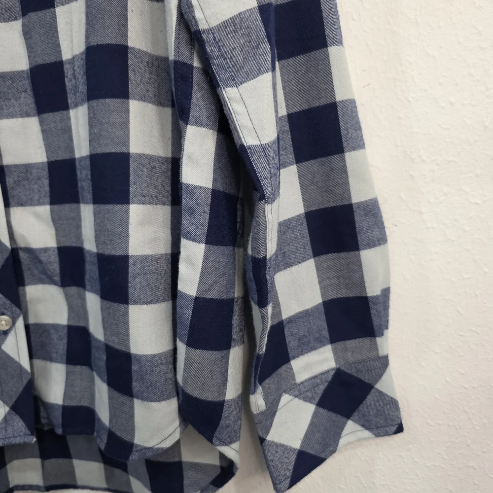 Vineyard Vines Navy and White Plaid Shirt - Picture 4 of 14